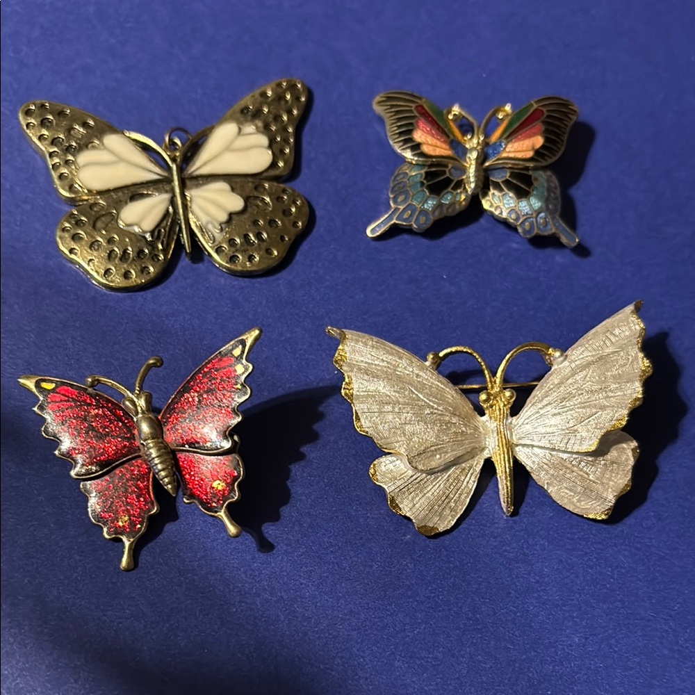 Butterfly Brooch Set in Multicolor